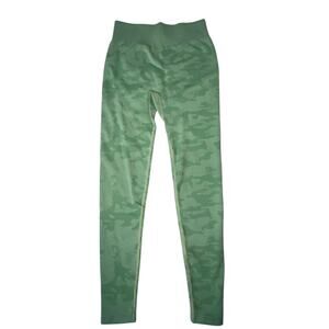 RawGear Camo Seamlesss Leggings NWOT‎ Women’s Size Large Green Activewear